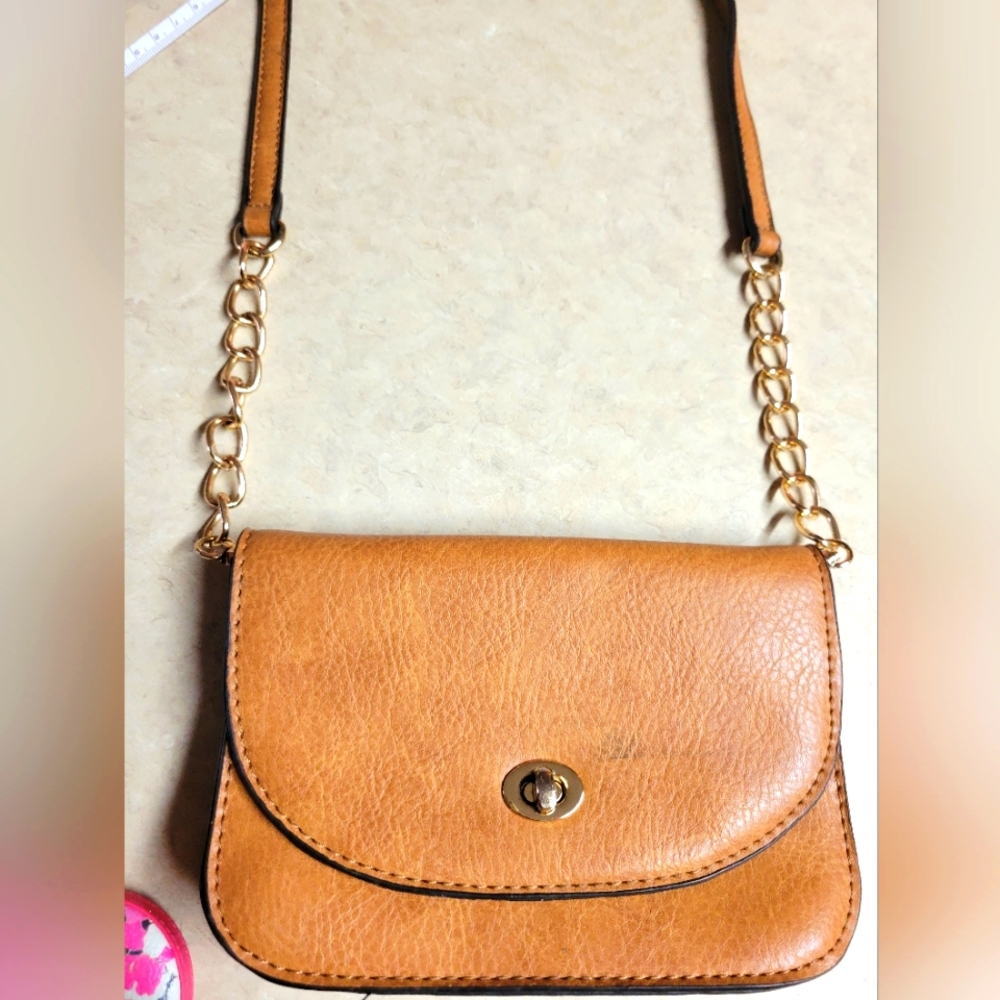 SOLE /SOCIETY cross body or fits on belt brown